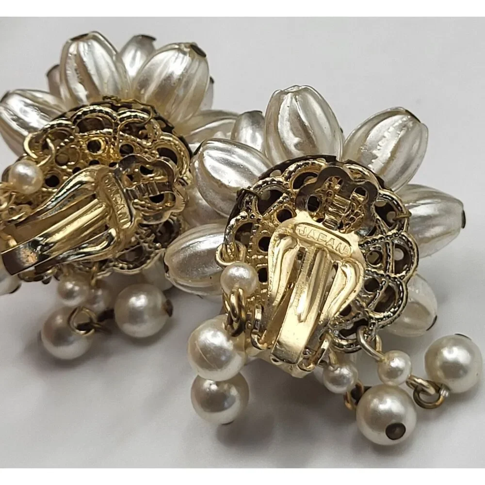 Vintage 50s Hollywood Glam Imitaion Pearl Floral Cluster Dangle Sign Japan 1.6in